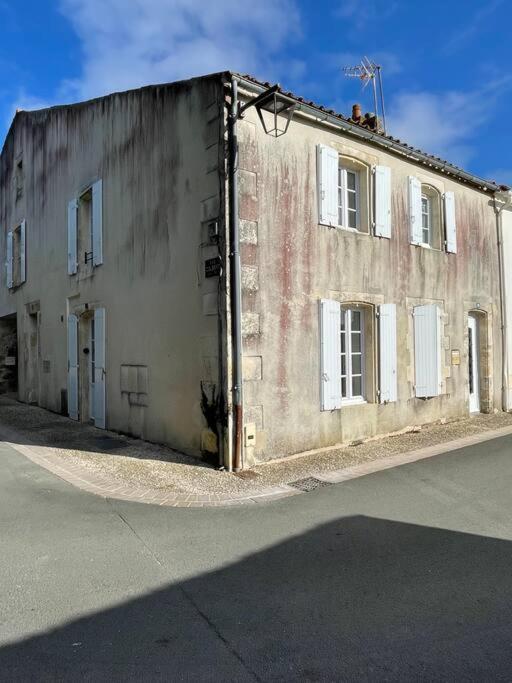 Appartement Vue Sur La Charente Soubise Luaran gambar